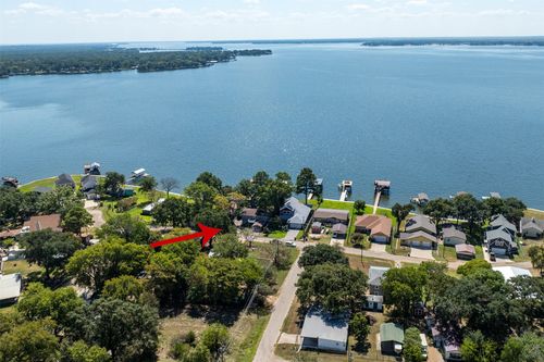 107 Briarwood Dr, Mabank, TX, 75156-4155 | Card Image