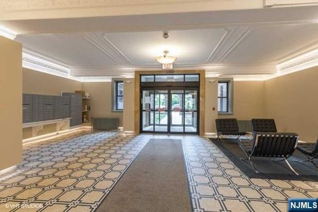 855 Broad Ave, Home with 1 bedrooms, 1 bathrooms and null parking in Ridgefield NJ | Image 19
