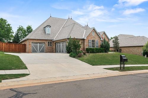 2708 Cattle Dr, Edmond, OK, 73034-9595 | Card Image