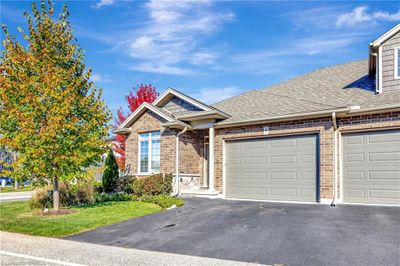 1 - 41 Garden Ave, Townhouse with 4 bedrooms, 2 bathrooms and 3 parking in Brantford ON | Image 2