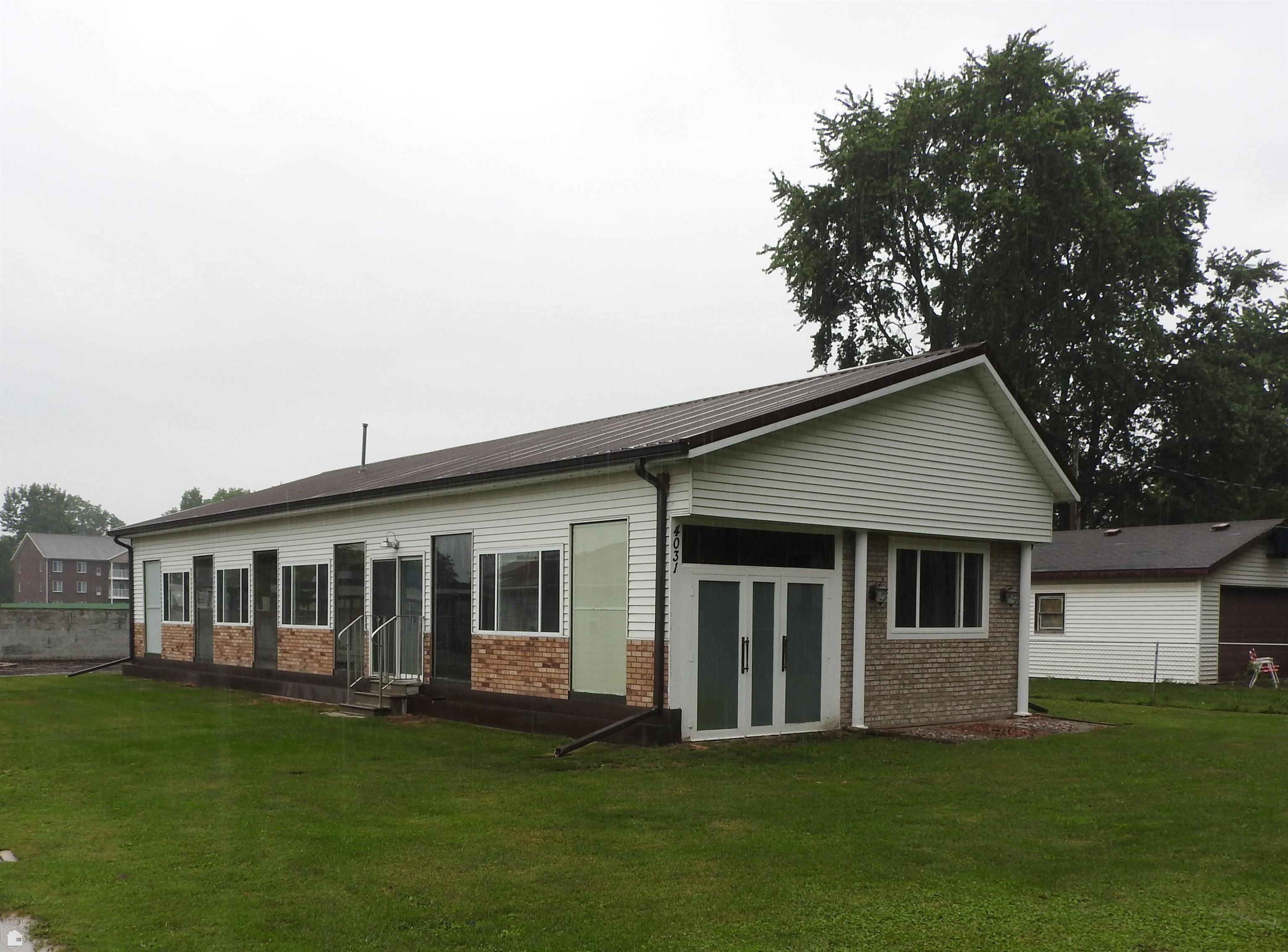 Velma Dr, Fort Gratiot, MI 48059