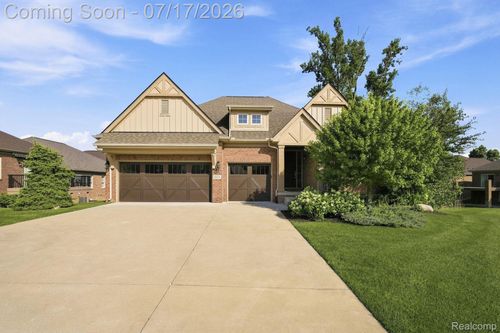 6824 Venturi Dr, Washington Township, MI, 48094-1913 | Card Image