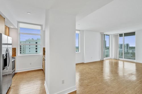 1201-315 Ne 3rd Ave, Fort Lauderdale, FL, 33301-1631 | Card Image