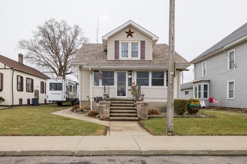 313 E Graham St, Kentland, IN, 47951 | Card Image