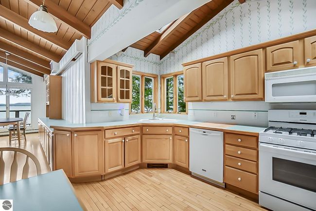 6514 Beechtree Rd, House other with 4 bedrooms, 2 bathrooms and null parking in Glen Arbor MI | Image 18