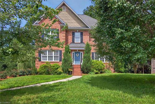 1232 Meadowlands Dr, Winston-Salem, NC, 27107-6051 | Card Image