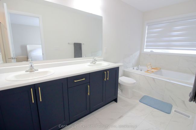 432 Adelaide St, House attached with 3 bedrooms, 3 bathrooms and 1 parking in Arthur ON | Image 11