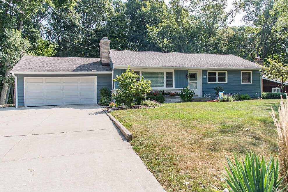 Kendall Ave, Kalamazoo, MI 49006