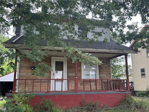 2017 28th St Ne, Canton, OH, 44705-2515 | Card Image