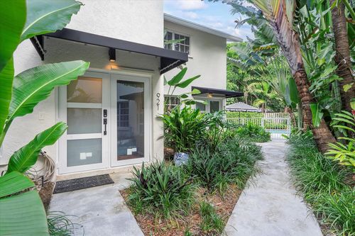 3-921 Se 13th St, Fort Lauderdale, FL, 33316-2072 | Card Image