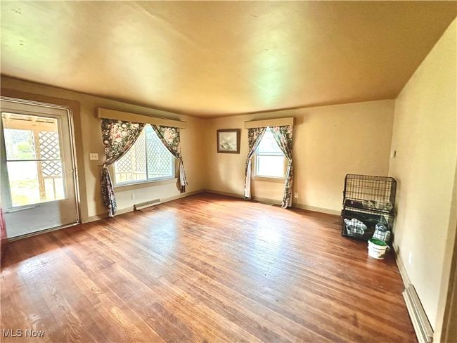 5829 Youngstown Hubbard Rd, House other with 4 bedrooms, 2 bathrooms and null parking in Hubbard OH | Image 4