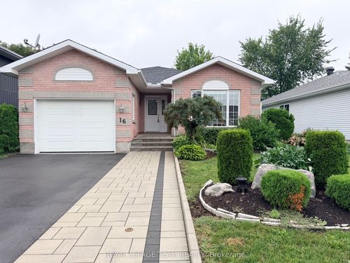 16 Fairview Cres, Arnprior, ON, K7S3V7 | Card Image