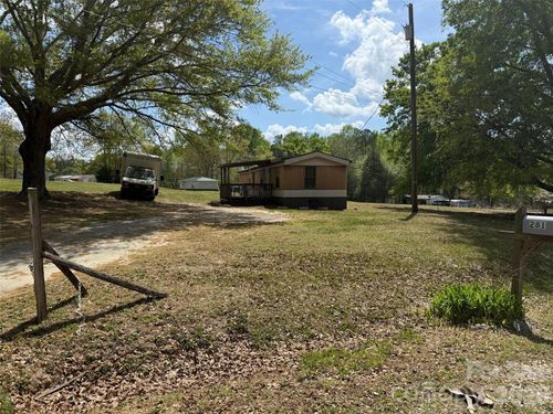 281 Phillips Dr, Forest City, NC, 28043-5852 | Card Image