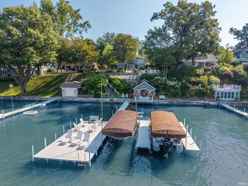 11425 N Cedar Point High Rd, Syracuse, IN, 46567-8527 | Card Image