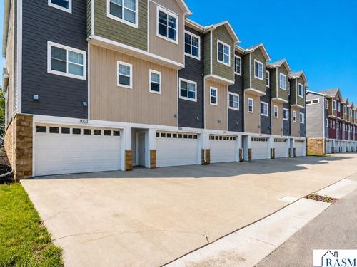 3049 Bluestem Trl, Mankato, MN, 56001-2666 | Card Image