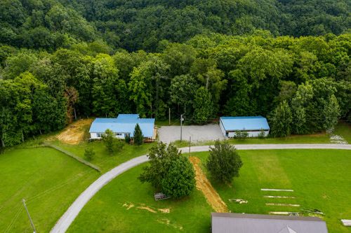 149 Blossom Ln, Nancy, KY, 42544-5106 | Card Image