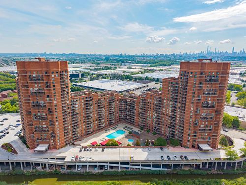 2006 Harmon Cove Tower, Secaucus, NJ, 07094-1741 | Card Image