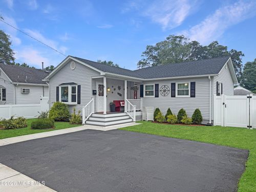 31 Briarwood Ave, Keansburg, NJ, 07734-1703 | Card Image