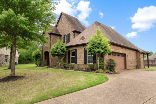1359 Mountain Side Dr, Collierville, TN, 38017-2779 | Card Image