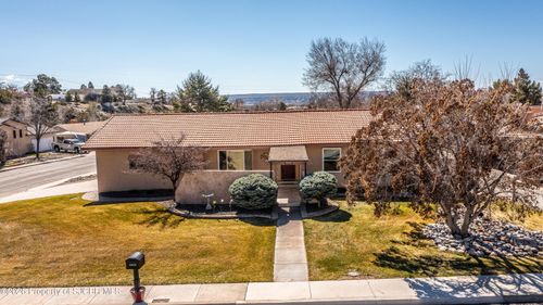 4002 N Dustin Ave, Farmington, NM, 87401-9251 | Card Image