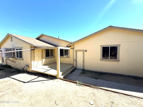 6715 Peppermint Dr, Reno, NV, 89506-1723 | Card Image