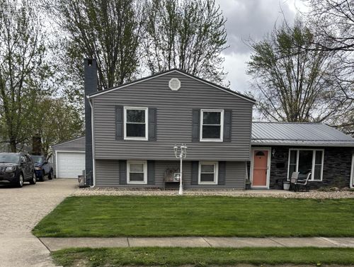 40 Crestwood Dr, Willard, OH, 44890-1600 | Card Image