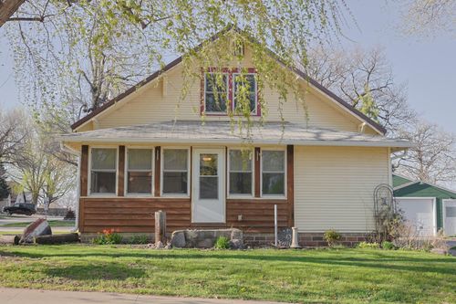 172 Iowa St, Arnolds Park, IA, 51331-7754 | Card Image