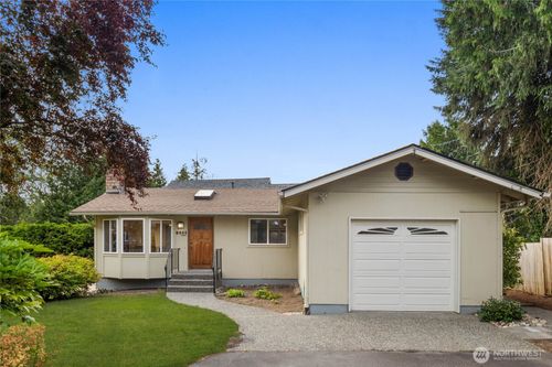 6011 156th Ave Ne, Redmond, WA, 98052-4830 | Card Image