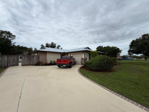 542 Nw La Brea Ave, Port Saint Lucie, FL, 34983-8703 | Card Image