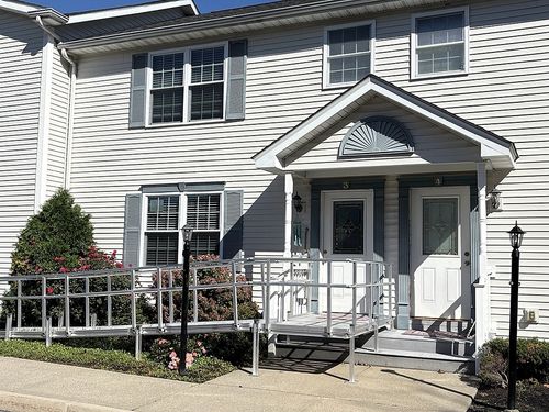 3-87 N Bend St, Pawtucket, RI, 02860-3169 | Card Image