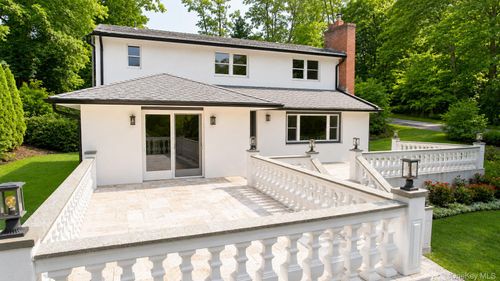 4 Hickory Dr, Mahopac, NY, 10541-4115 | Card Image