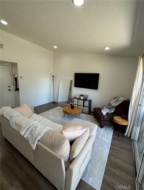 t-202-2548 Avenida Del Vis, Corona, CA, 92882-6260 | Card Image