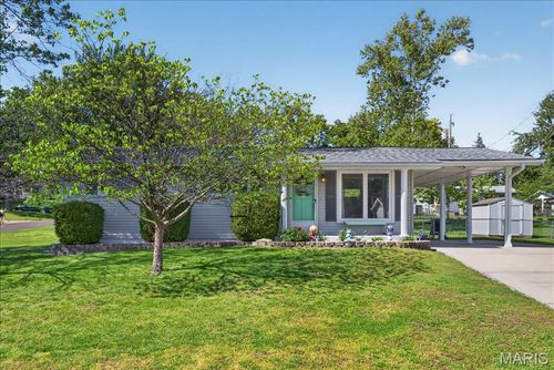 10433 Leitrim Dr, Saint Louis, MO, 63123-5033 | Card Image