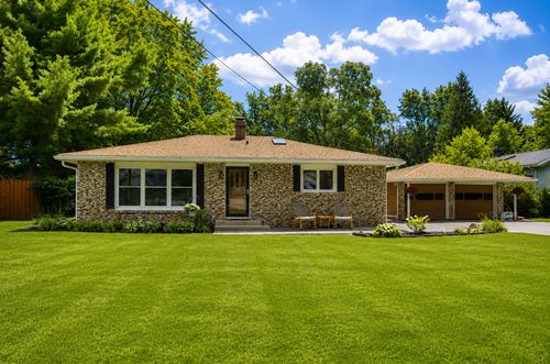 10N949 Hawthorne St, Elgin, IL, 60123-5898 | Card Image