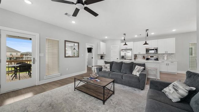 991 Seadrift Dr, House other with 4 bedrooms, 3 bathrooms and 4 parking in Port Bolivar TX | Image 17