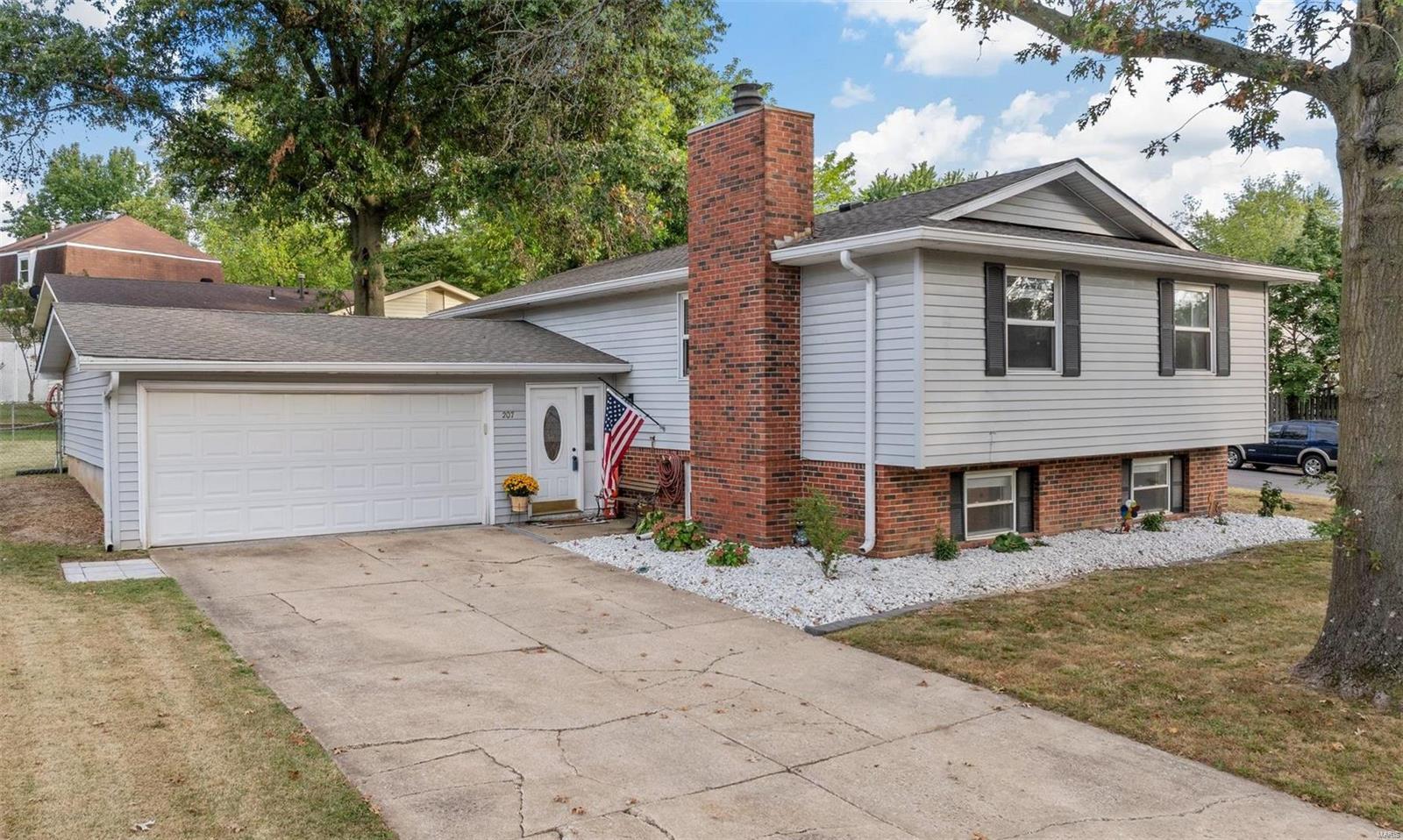 Plum Tree Dr, Saint Peters, MO 63376