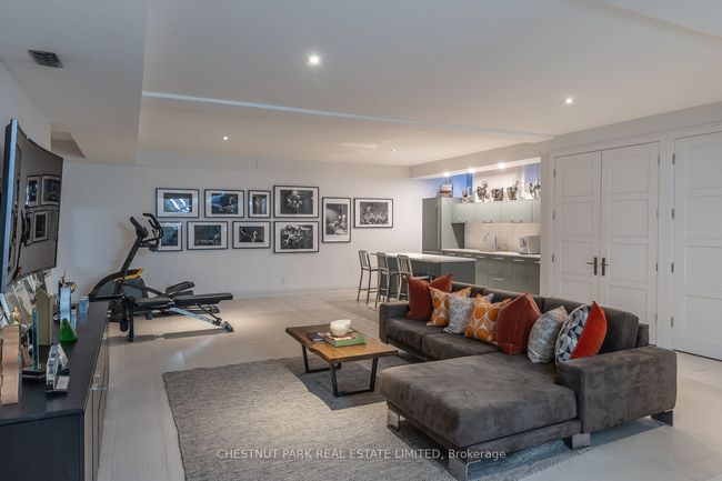 403 Palmerston Blvd, House other with 7 bedrooms, 7 bathrooms and 4 parking in Toronto ON | Image 31