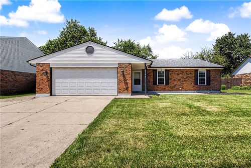 8781 Emeraldgate Dr, Huber Heights, OH, 45424-6406 | Card Image