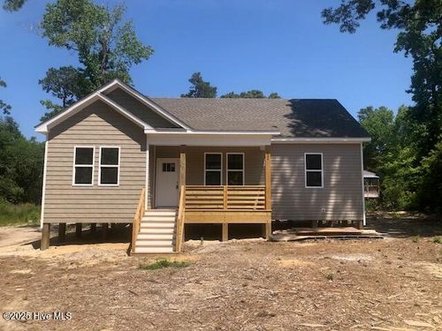 122 Lee St, Jarvisburg, NC, 27947-9547 | Card Image