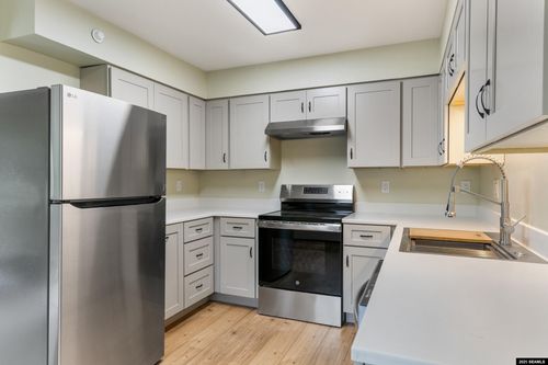 unit-5-8760 Trinity Dr, Juneau, AK, 99801-7421 | Card Image