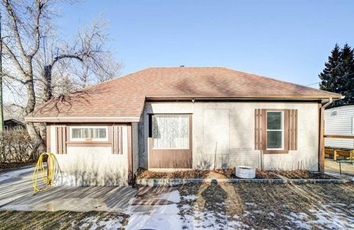 955 Dupuy St, Pincher Creek, AB, T0K1W0 | Card Image