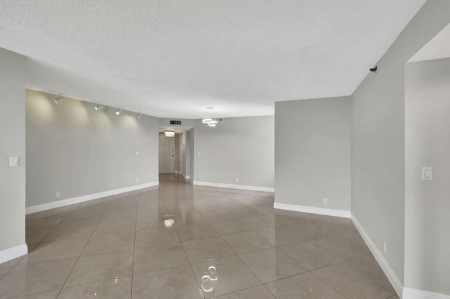 APT-302 - 6372 La Costa Dr, Condo with 3 bedrooms, 3 bathrooms and null parking in Boca Raton FL | Image 21