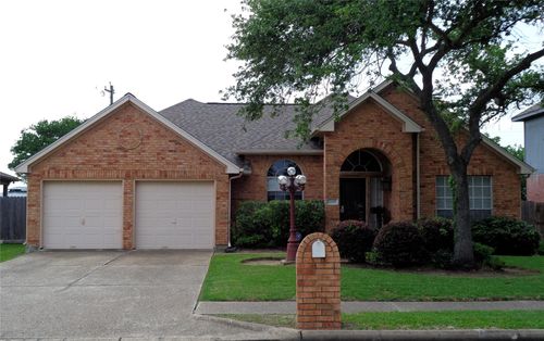 2617 15th St N, Texas City, TX, 77590-4177 | Card Image
