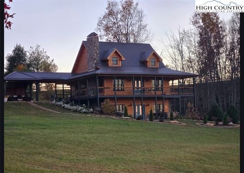 55 Bear Paw Ln, Sparta, NC, 28675-9443 | Card Image