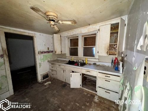 335 E North St, Manly, IA, 50456-5026 | Card Image