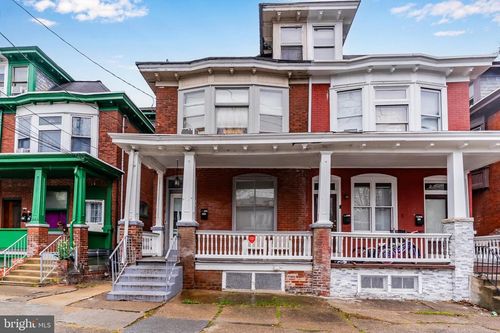 241 Maclay St, HARRISBURG, PA, 17110-1830 | Card Image