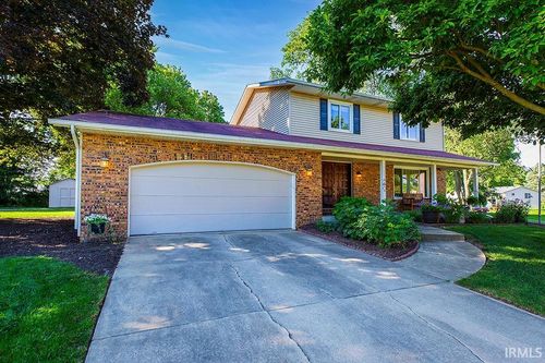 52399 Cavalier Ct, South Bend, IN, 46635-1106 | Card Image