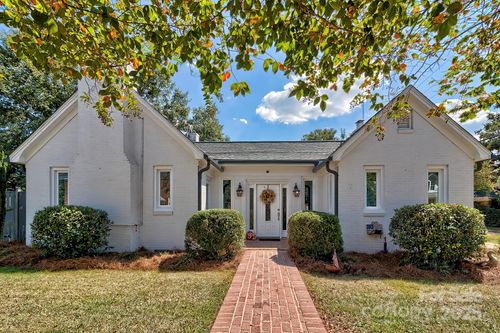 207 W Richland St, Kershaw, SC, 29067-1260 | Card Image