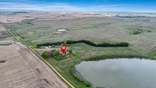 204069 Township Road 262, Rural Wheatland County, AB, T0J3G0 | Card Image