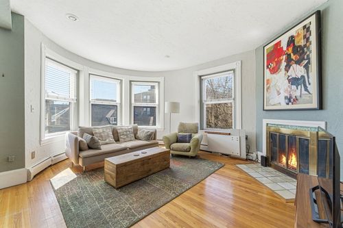apt-5-48 Kent St, Brookline, MA, 02445-7930 | Card Image